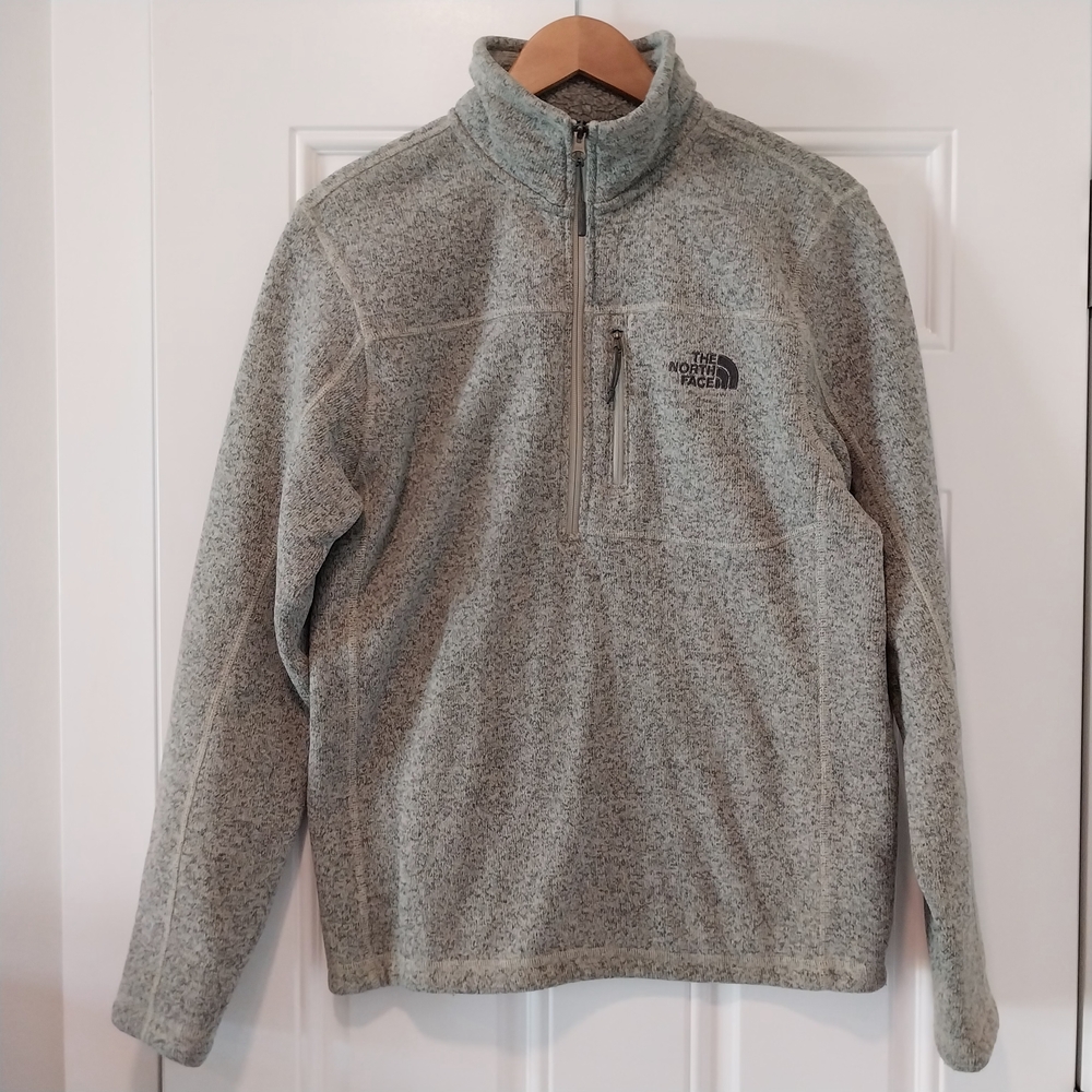 The North Face Heathered Gray Fleece Quarter Zip Up